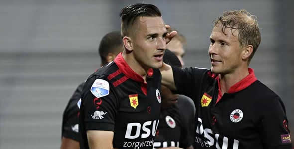 等方面均占 等方面均占