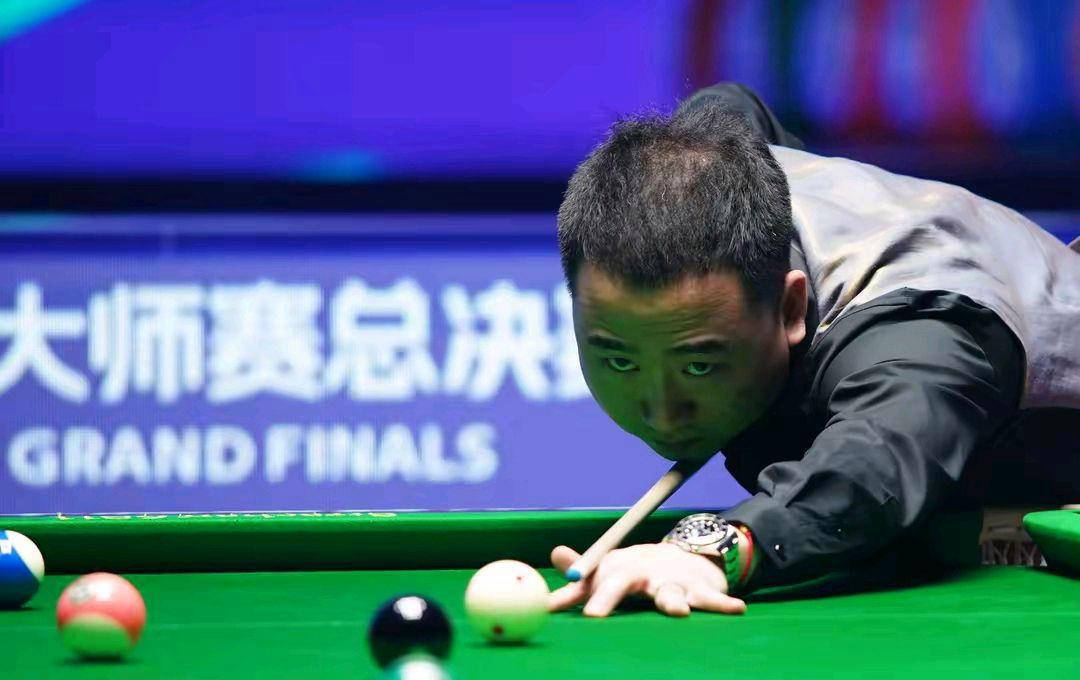 的积极拼抢 的积极拼抢